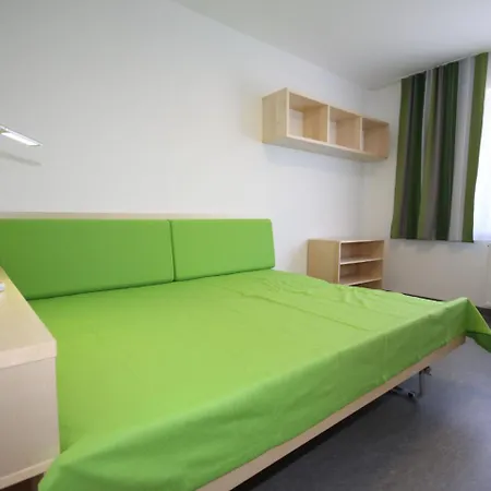 Technologiepark.3 *